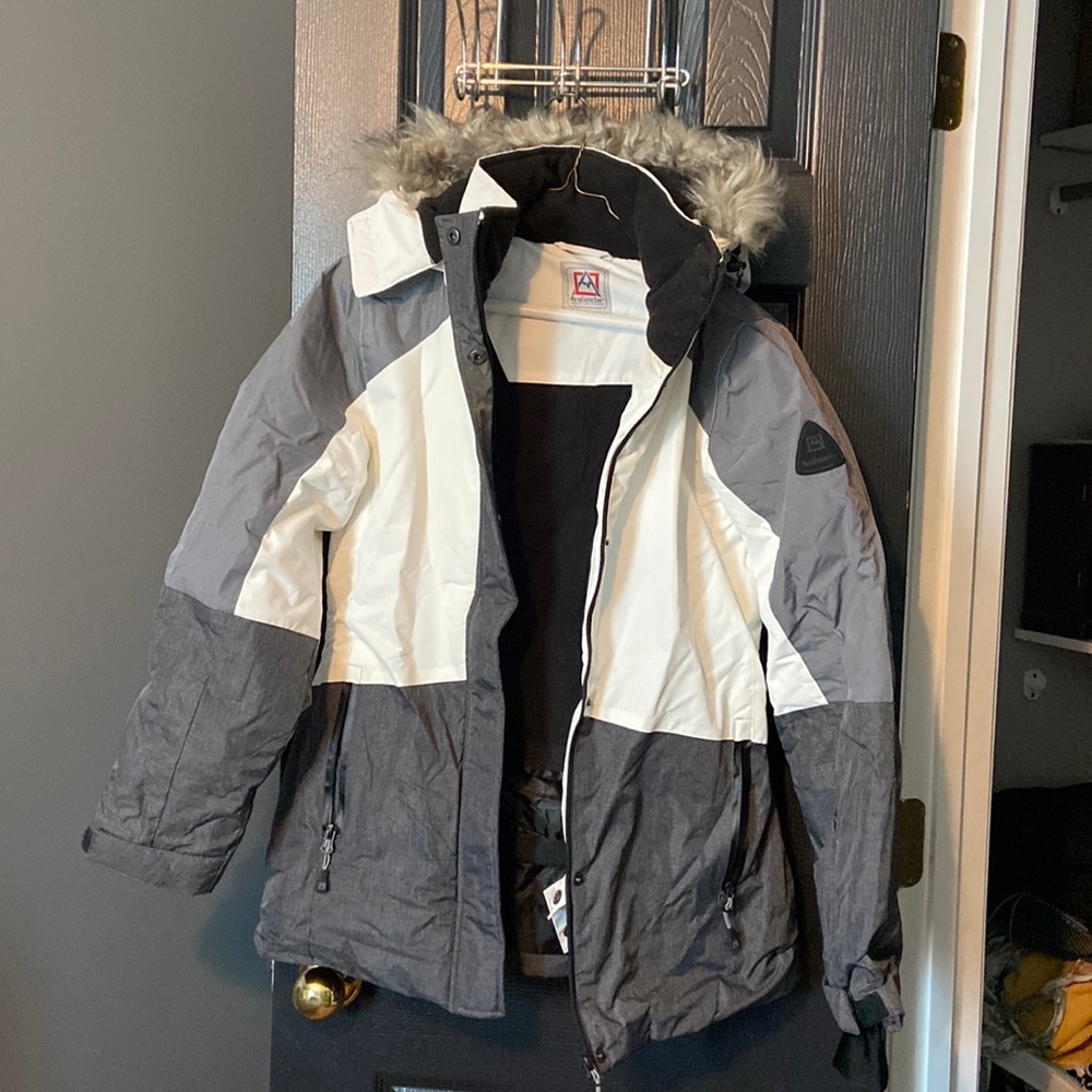 Ski jacket